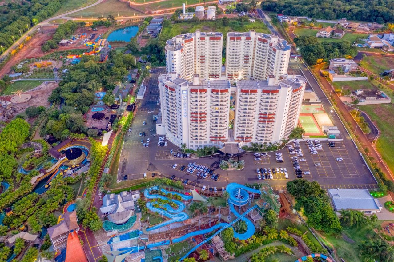 Wyndham Olimpia Royal Hotels Eksteriør billede Aerial view of the complex