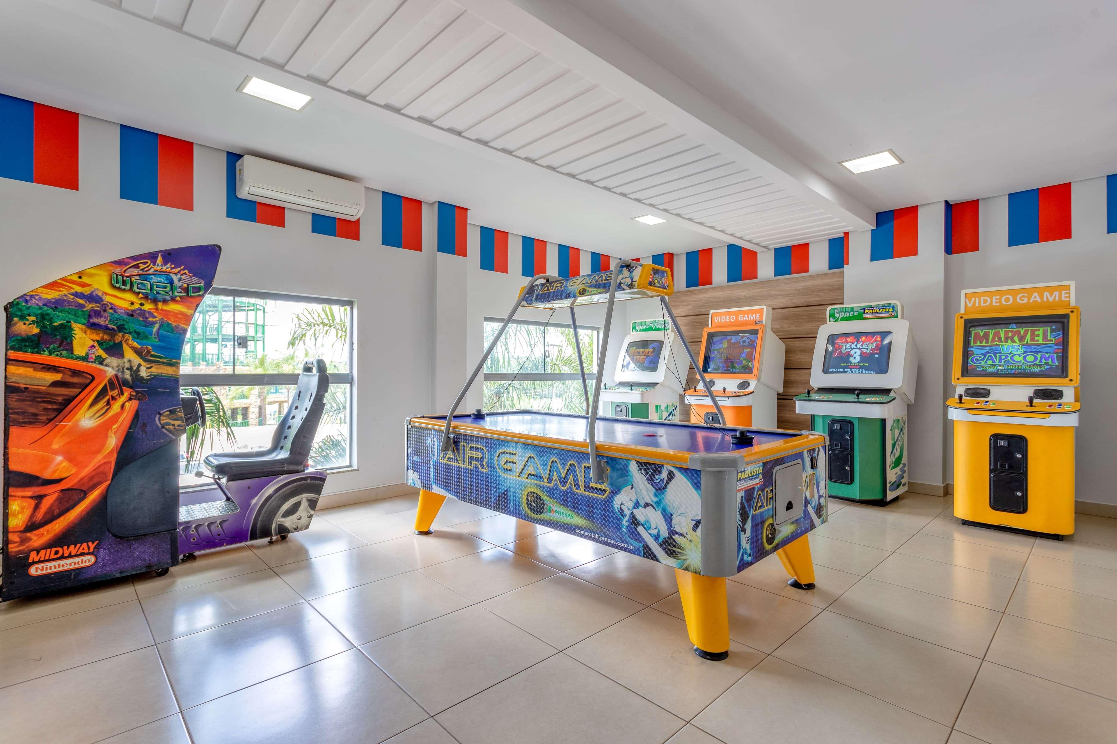 Wyndham Olimpia Royal Hotels Eksteriør billede The game room