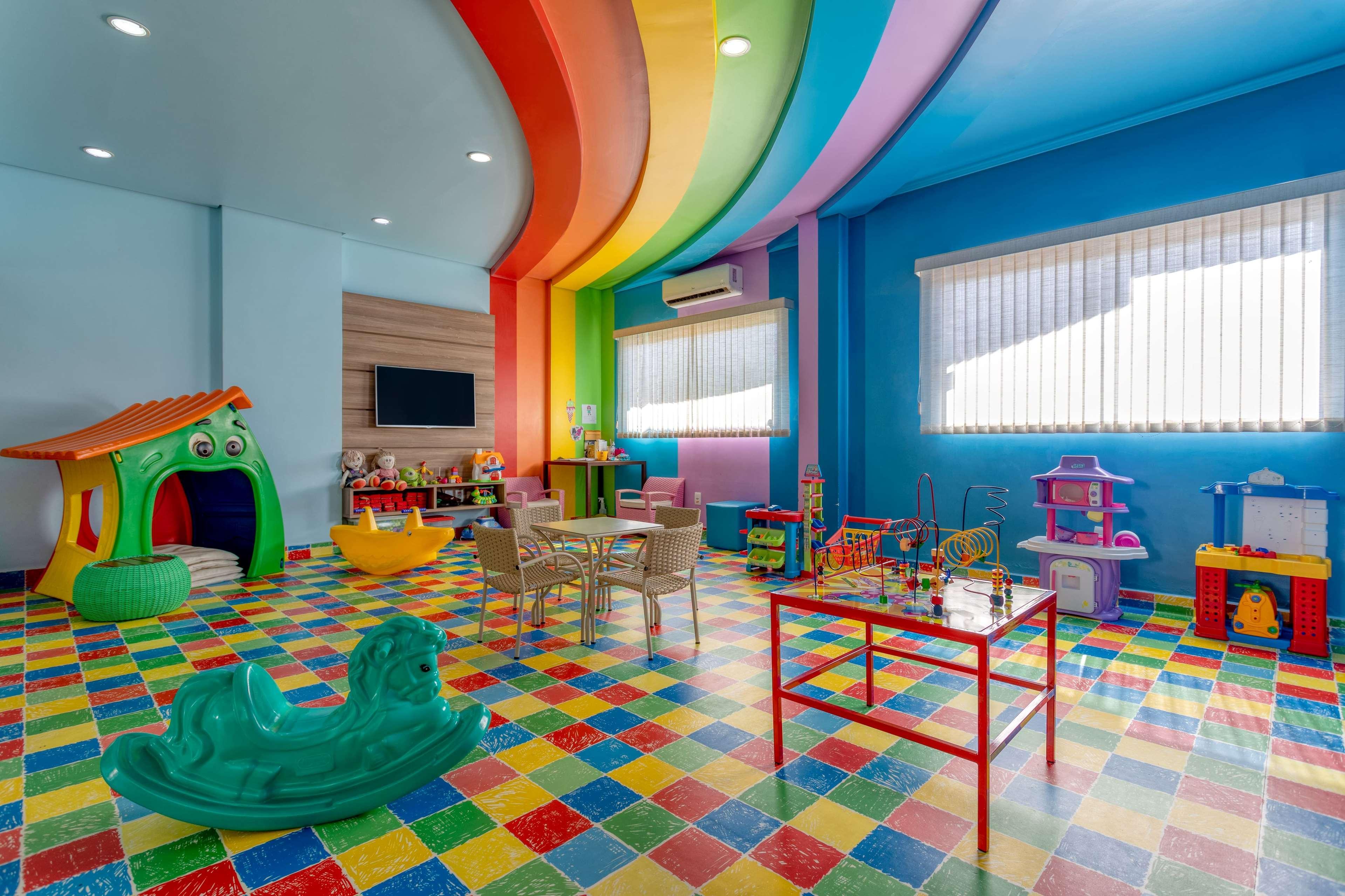 Wyndham Olimpia Royal Hotels Eksteriør billede A nursery in Thailand