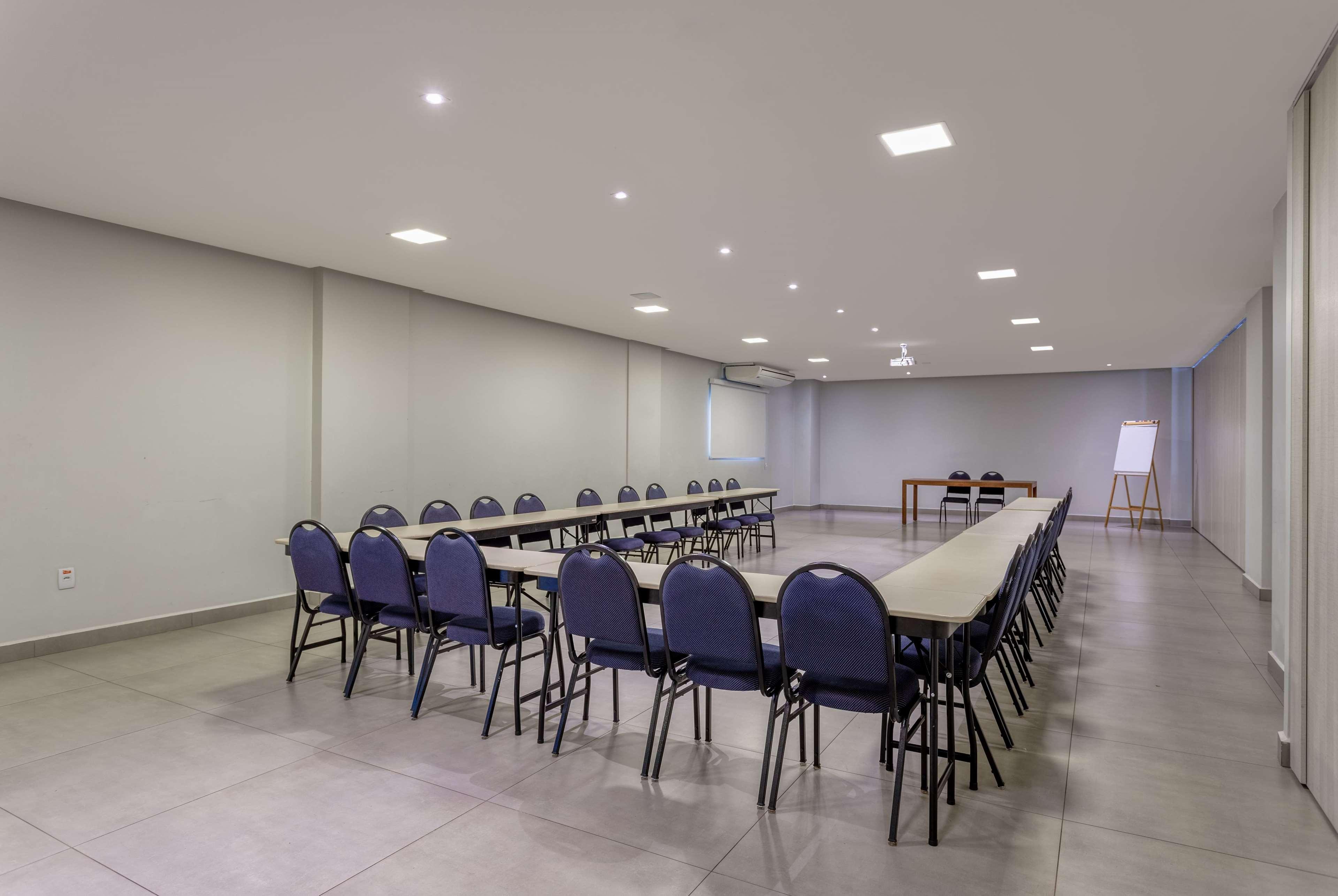 Wyndham Olimpia Royal Hotels Eksteriør billede Meeting room