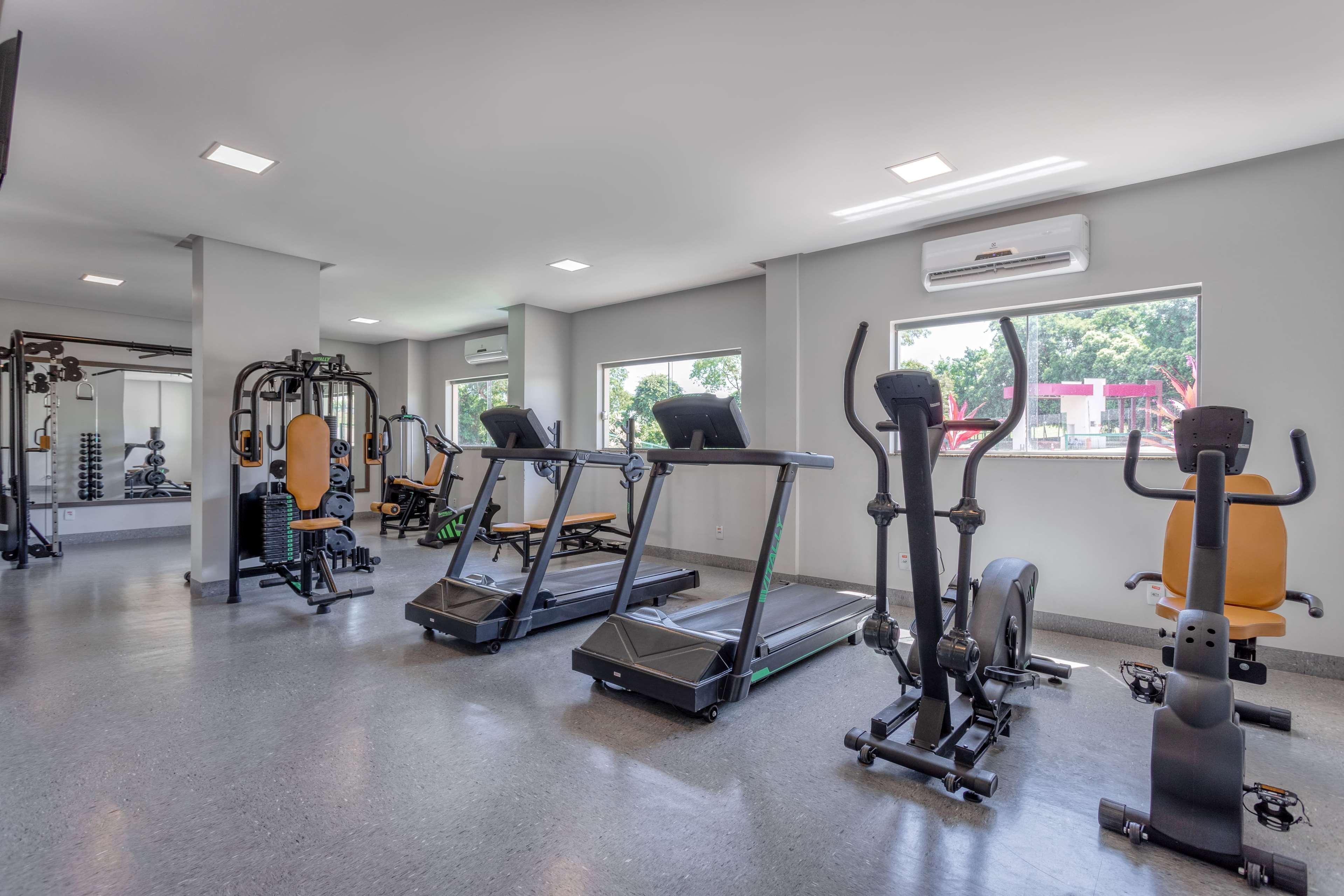 Wyndham Olimpia Royal Hotels Eksteriør billede A gym in a hotel