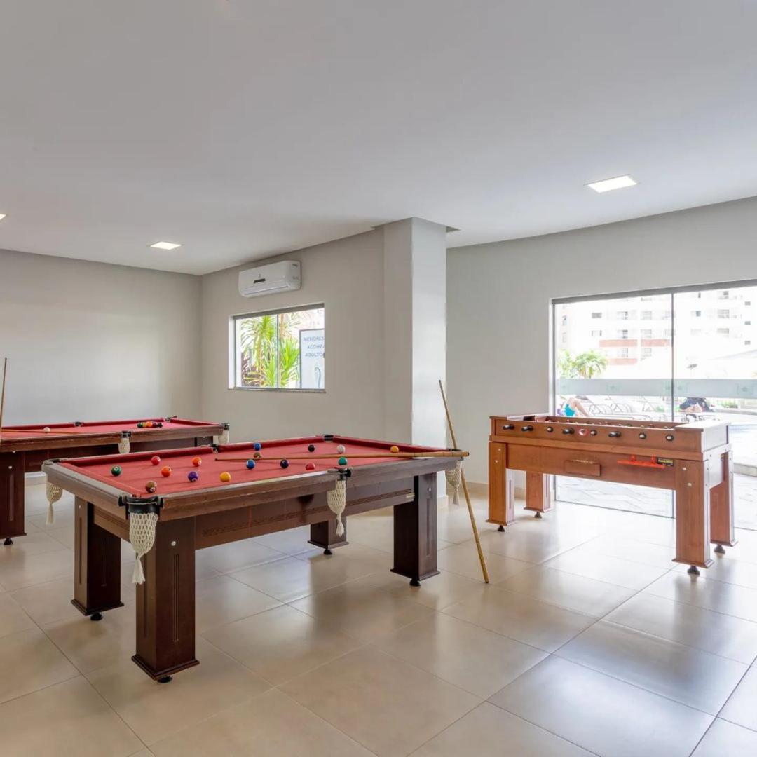 Wyndham Olimpia Royal Hotels Eksteriør billede A pool table and a foosball table